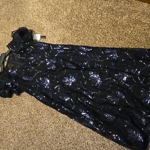 NWT Maggie London Flutter Sleeve Sequined Dress Size 12